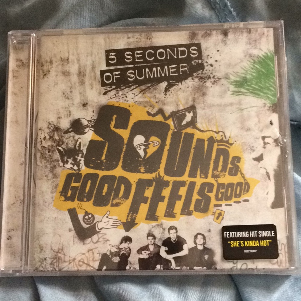 5SOS Sounds Good Feels Good CD